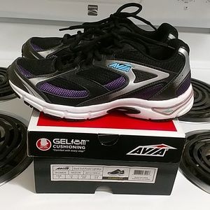 Avia tennis shoes size 7 $35 only worn a few times